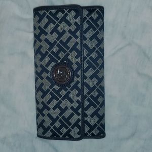 Tommy Hilfiger wallet for women